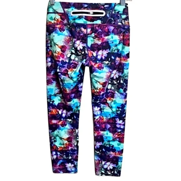 Athleta Floral Fade Sonar Capri Legging Crop - Picture 3 of 4